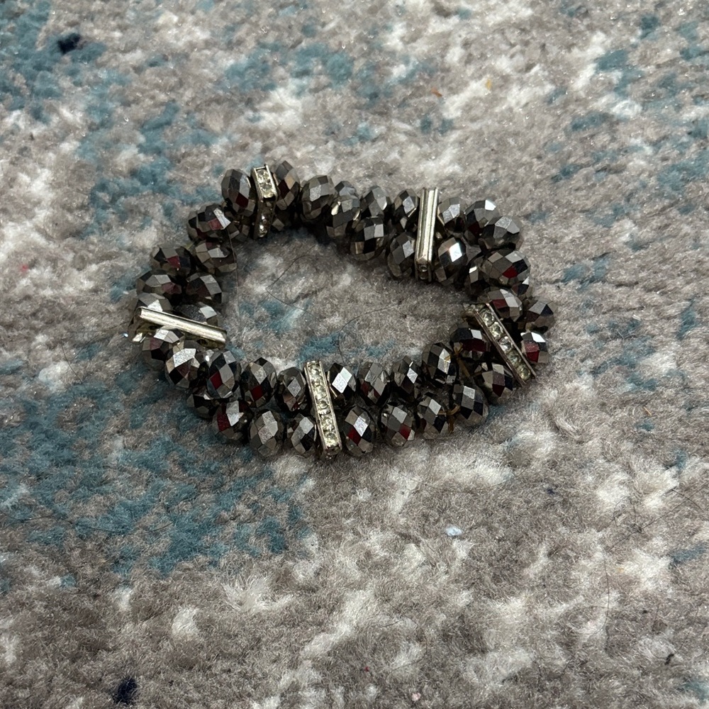 Elegant gray and silver Beaded Bracelet